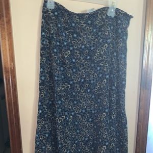 dark blue patterned skirt